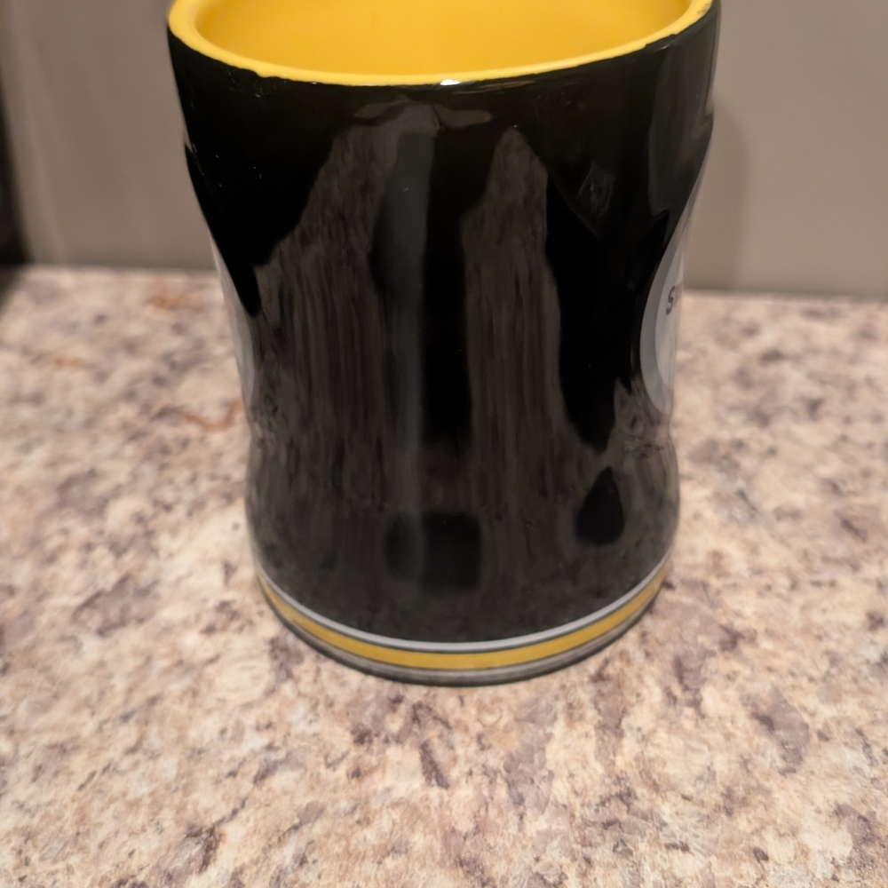 Little Earth Yellow and Black Beach Towel - Picture 7 of 8